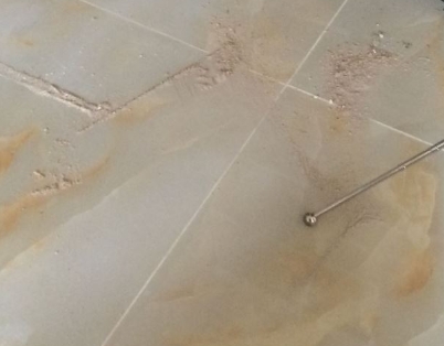 偏关瓷砖空鼓维修公司分享粘合剂选择不当在瓷砖铺贴过程中可能导致以下问题